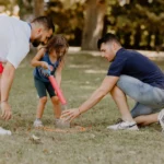 Cousinade, anniversaire, retrouvailles : organiser un week-end en famille à 50 dans un mas en Drôme provençale
